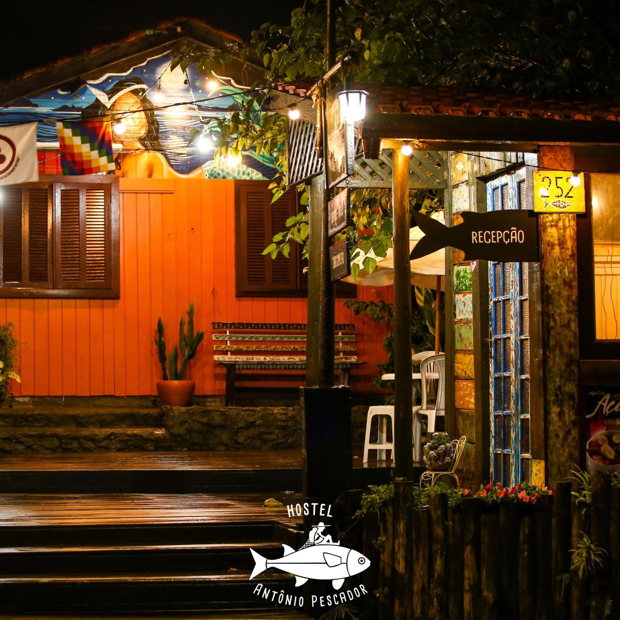 Hostel Antonio Pescador - Centro Da Guarda do Embaú Eksteriør bilde