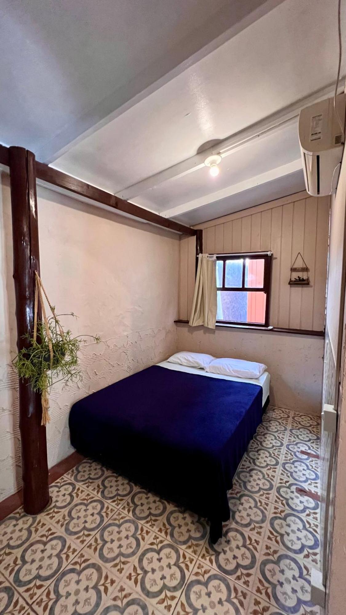 Hostel Antonio Pescador - Centro Da Guarda do Embaú Rom bilde